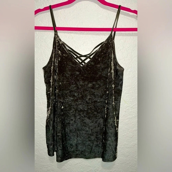American Eagle Green Velvet Tank - Picture 1 of 9